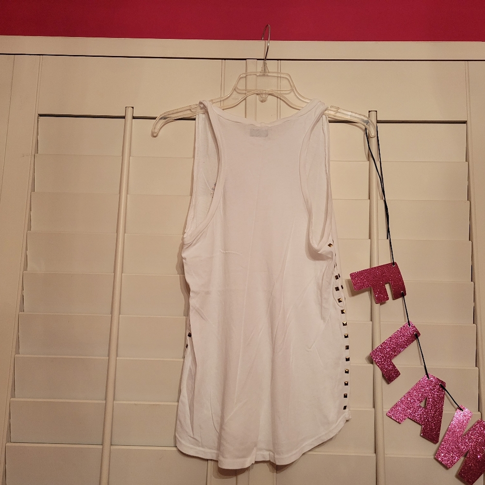 Yoga tank - Picture 2 of 3